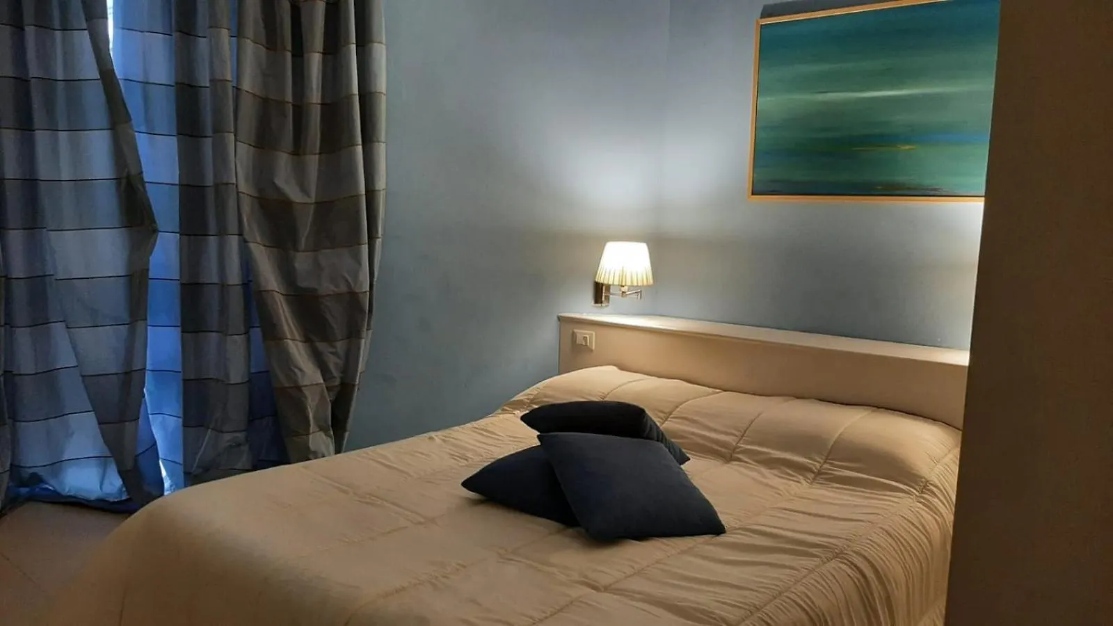 *** Bed & Breakfast R&B Mezzocannone Neapel Italien